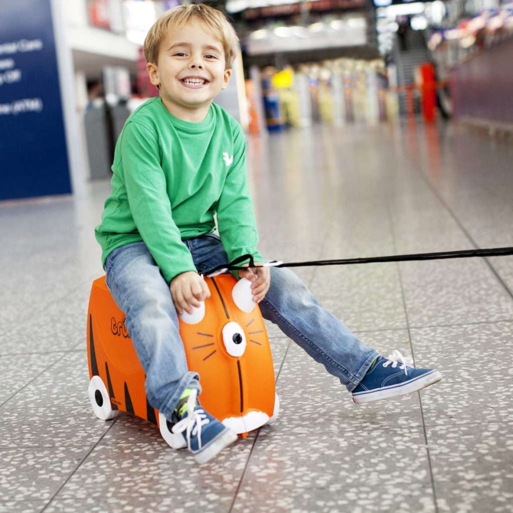 Best Travel Tips & Products For Parents