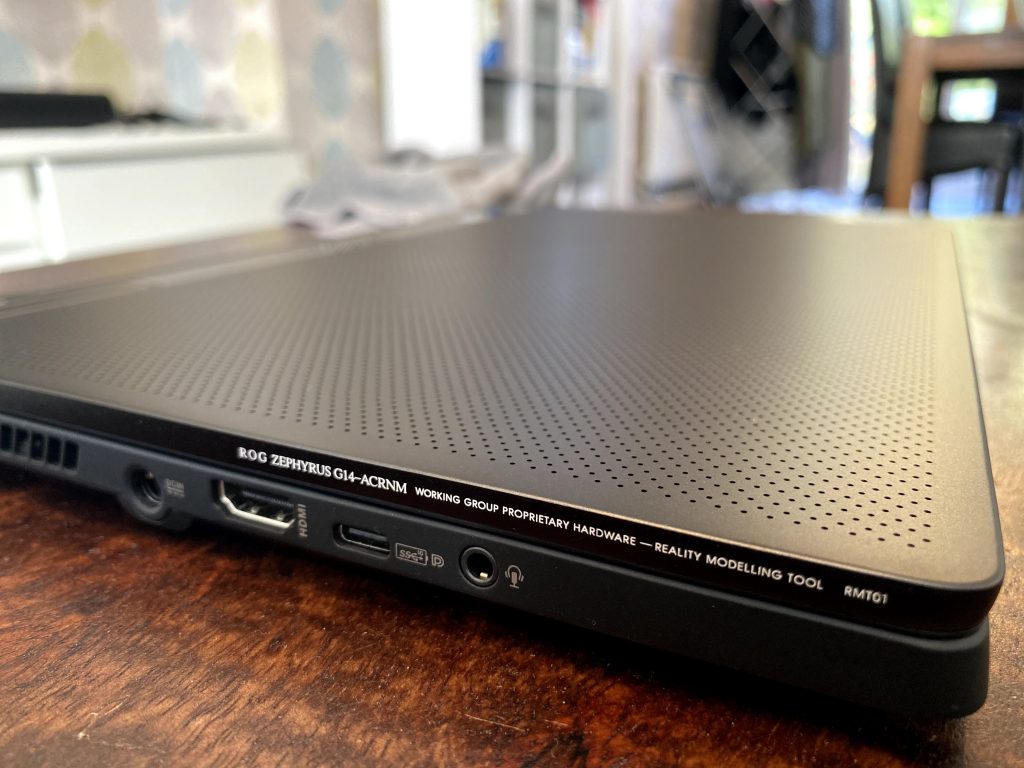 ROG ZEPHYRUS G14 ACRNYM RMT01