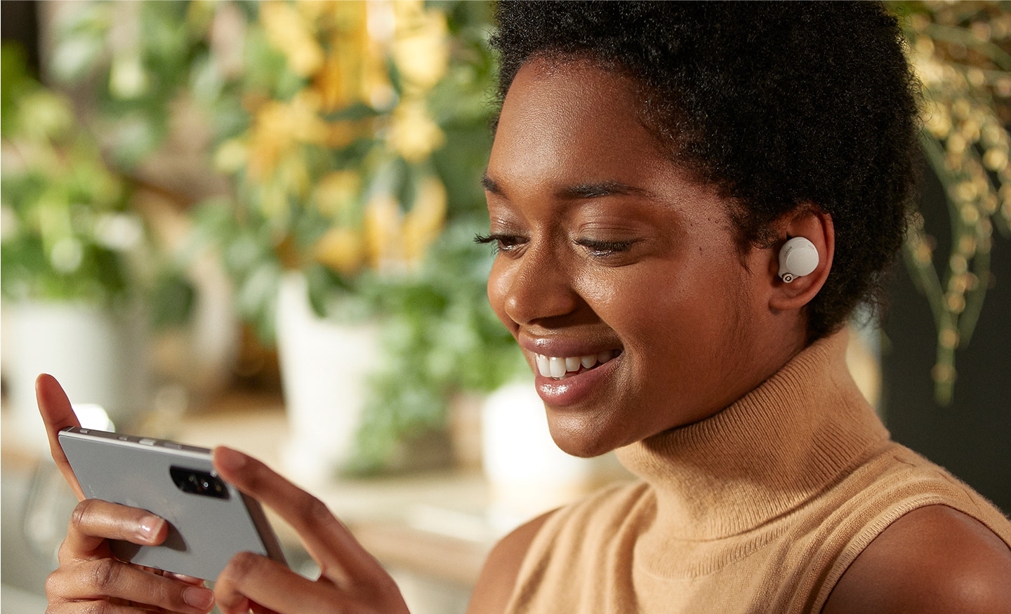 Best Noise Cancelling Earbuds 2022 CRISP.